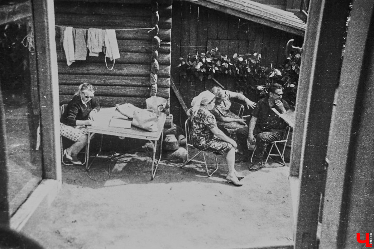 Семья Татьяны Давыдовой вот уже почти 100 лет владеет тем самым домом, где снимали фильм «Женитьба Бальзаминова». Они давно мечтали о создании киномузея, но сейчас решились и приглашают волонтеров поучаствовать в работах.