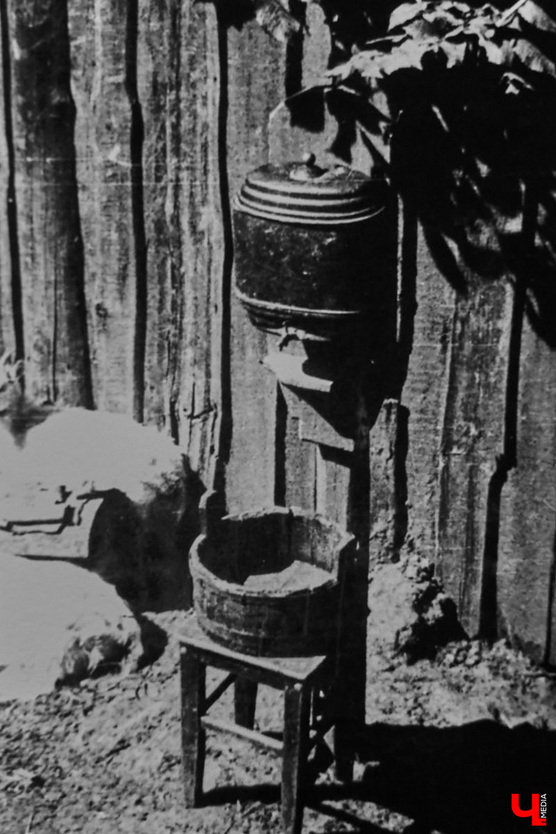 Семья Татьяны Давыдовой вот уже почти 100 лет владеет тем самым домом, где снимали фильм «Женитьба Бальзаминова». Они давно мечтали о создании киномузея, но сейчас решились и приглашают волонтеров поучаствовать в работах.