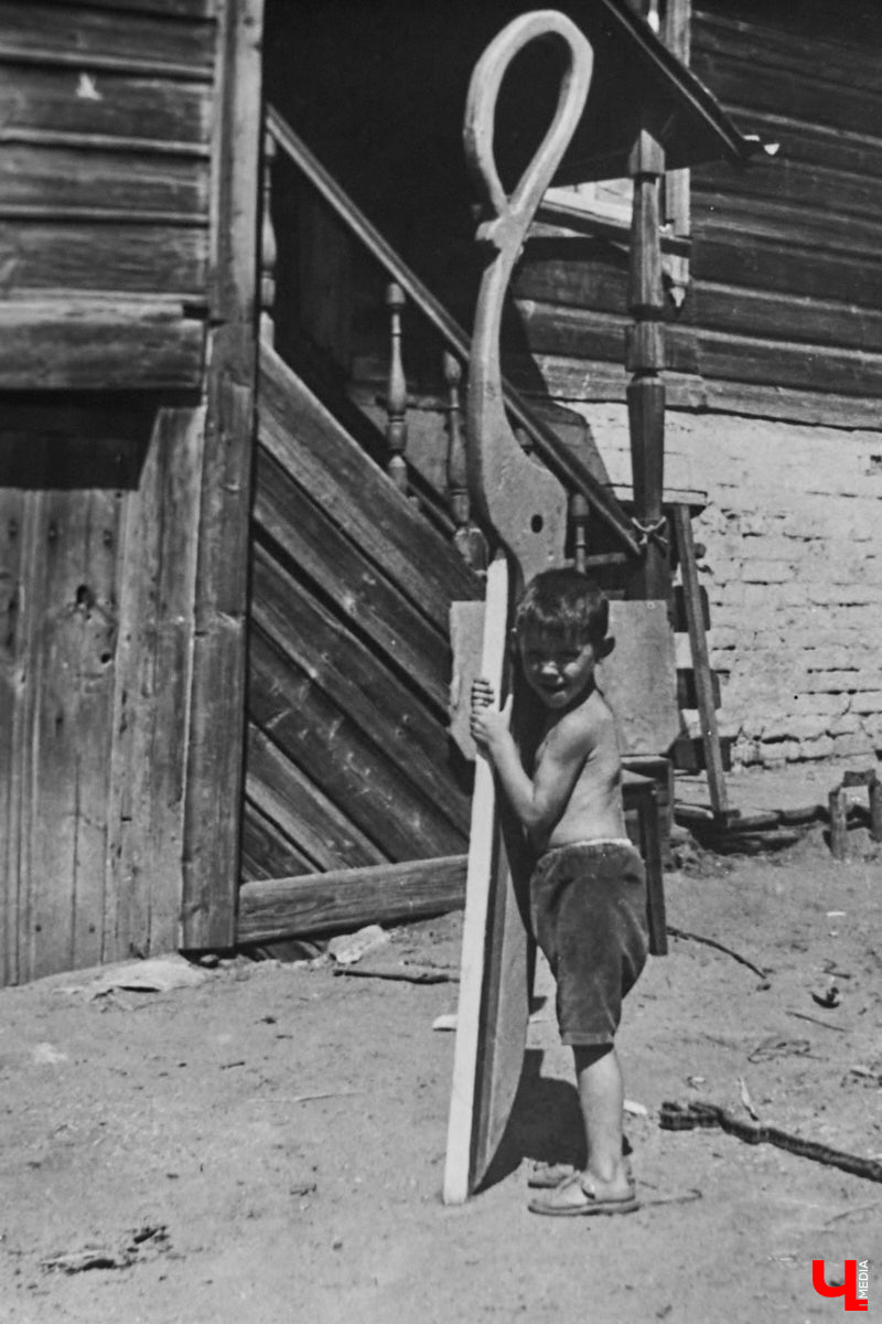 Семья Татьяны Давыдовой вот уже почти 100 лет владеет тем самым домом, где снимали фильм «Женитьба Бальзаминова». Они давно мечтали о создании киномузея, но сейчас решились и приглашают волонтеров поучаствовать в работах.