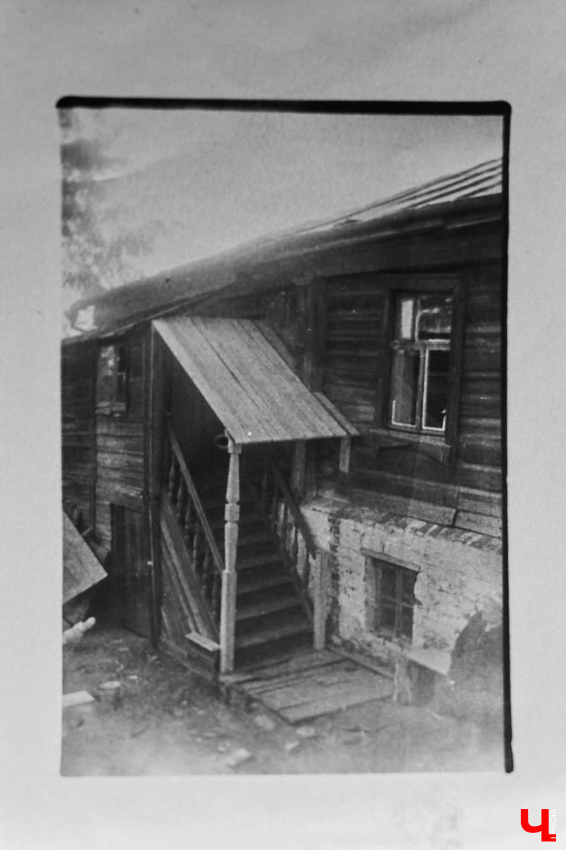 Семья Татьяны Давыдовой вот уже почти 100 лет владеет тем самым домом, где снимали фильм «Женитьба Бальзаминова». Они давно мечтали о создании киномузея, но сейчас решились и приглашают волонтеров поучаствовать в работах.