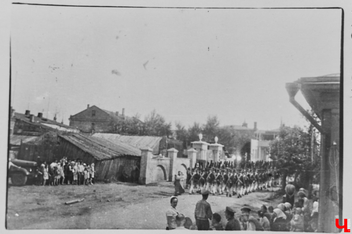 Семья Татьяны Давыдовой вот уже почти 100 лет владеет тем самым домом, где снимали фильм «Женитьба Бальзаминова». Они давно мечтали о создании киномузея, но сейчас решились и приглашают волонтеров поучаствовать в работах.