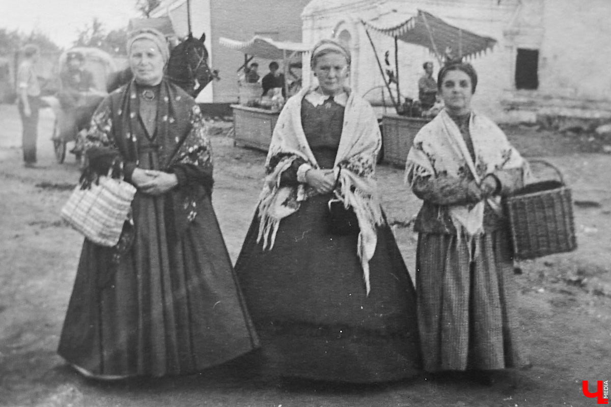 Семья Татьяны Давыдовой вот уже почти 100 лет владеет тем самым домом, где снимали фильм «Женитьба Бальзаминова». Они давно мечтали о создании киномузея, но сейчас решились и приглашают волонтеров поучаствовать в работах.