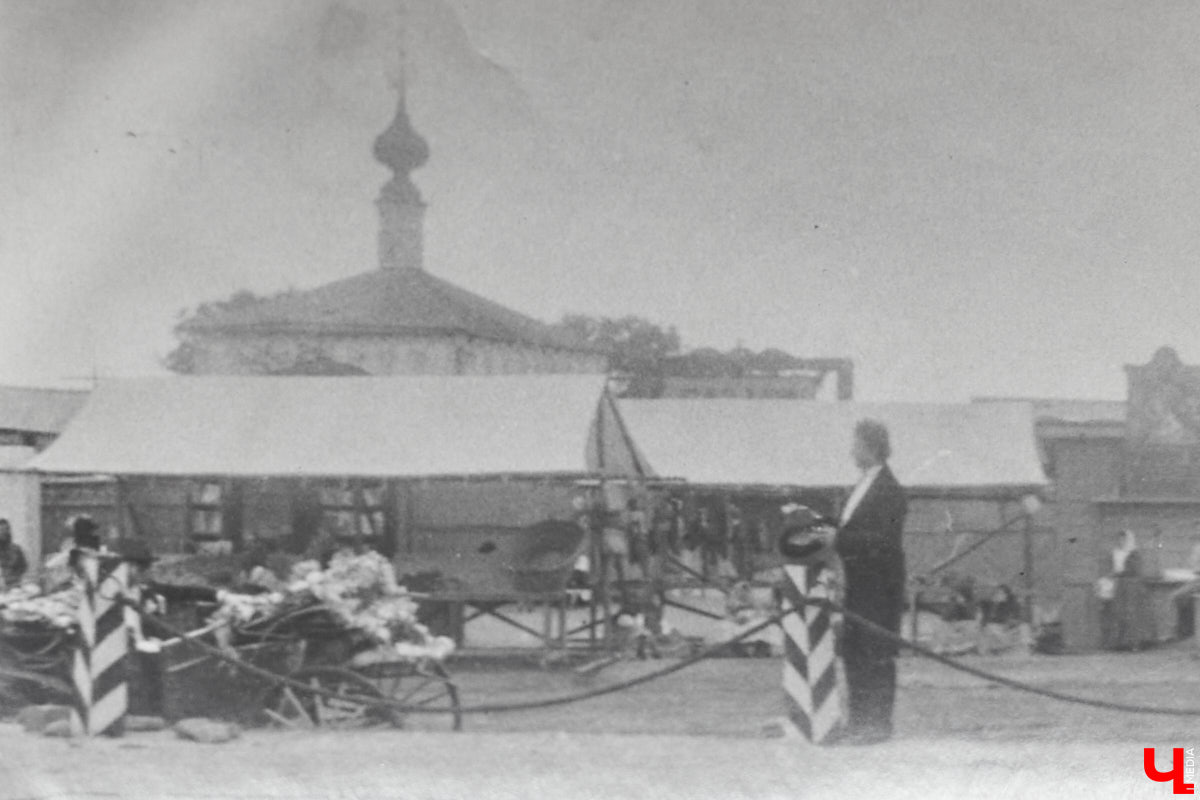 Семья Татьяны Давыдовой вот уже почти 100 лет владеет тем самым домом, где снимали фильм «Женитьба Бальзаминова». Они давно мечтали о создании киномузея, но сейчас решились и приглашают волонтеров поучаствовать в работах.