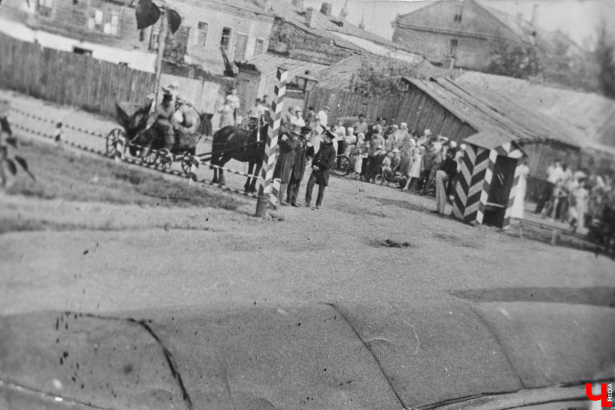 Семья Татьяны Давыдовой вот уже почти 100 лет владеет тем самым домом, где снимали фильм «Женитьба Бальзаминова». Они давно мечтали о создании киномузея, но сейчас решились и приглашают волонтеров поучаствовать в работах.