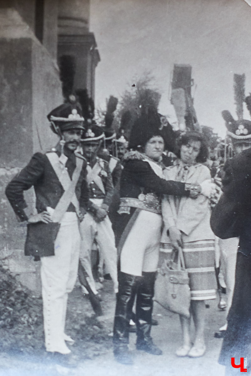 Семья Татьяны Давыдовой вот уже почти 100 лет владеет тем самым домом, где снимали фильм «Женитьба Бальзаминова». Они давно мечтали о создании киномузея, но сейчас решились и приглашают волонтеров поучаствовать в работах.