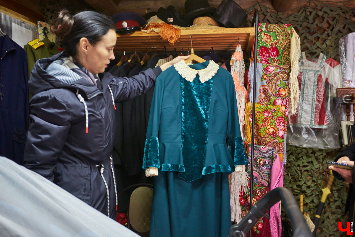 Семья Татьяны Давыдовой вот уже почти 100 лет владеет тем самым домом, где снимали фильм «Женитьба Бальзаминова». Они давно мечтали о создании киномузея, но сейчас решились и приглашают волонтеров поучаствовать в работах.