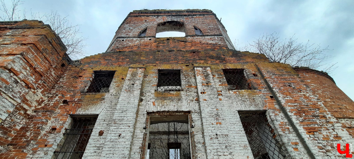 Никульское - старинное село в Суздальском районе. Оно примечательно красивыми пейзажами и заброшенным храмом.