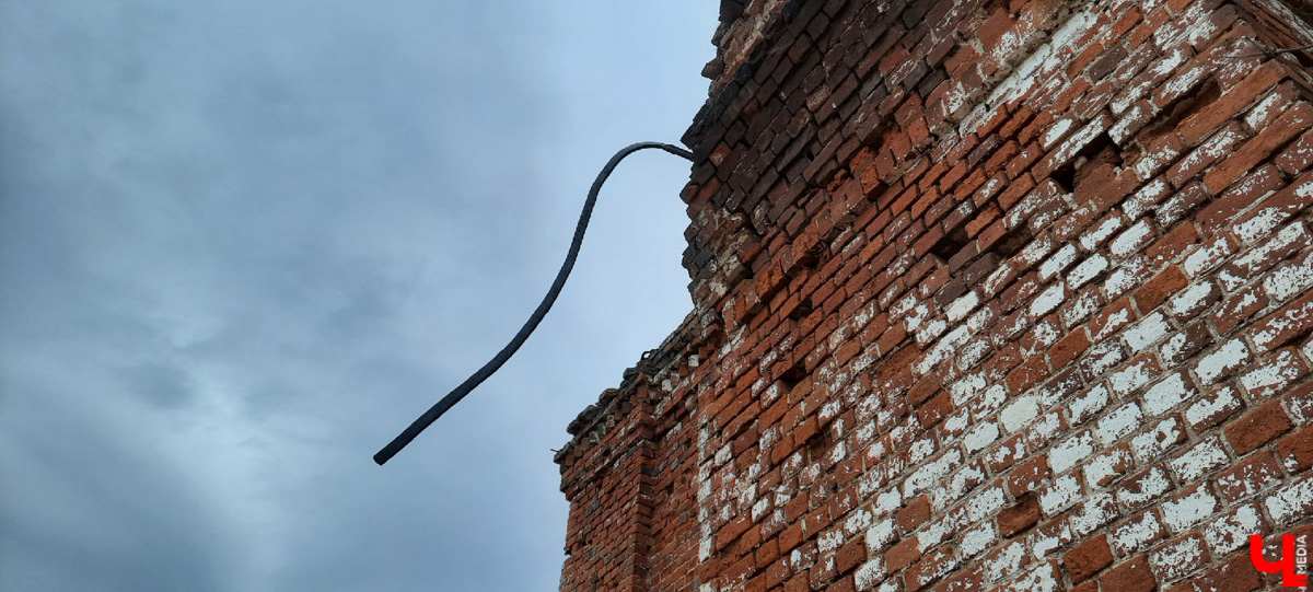 Никульское - старинное село в Суздальском районе. Оно примечательно красивыми пейзажами и заброшенным храмом.