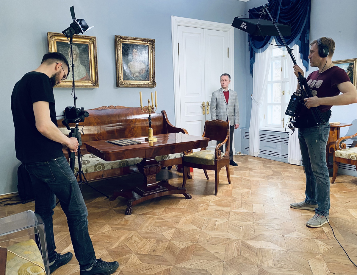 Проект «Имя. Символ 33» успешно живет третий сезон. Его авторы презентовали новый фильм, героем которого стал Тимофей Фёдорович Осиповский, создатель первого российского учебника математики.