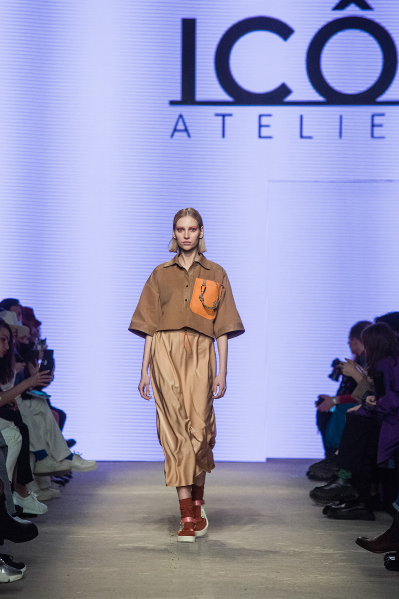 Яна Горохова - дизайнер локальной марки ICÔNE - представила свою коллекцию. Ее коллекция поучаствовала в Mercedes-Benz Fashion Week Russia. Благодаря чему стал возможен этот успех?