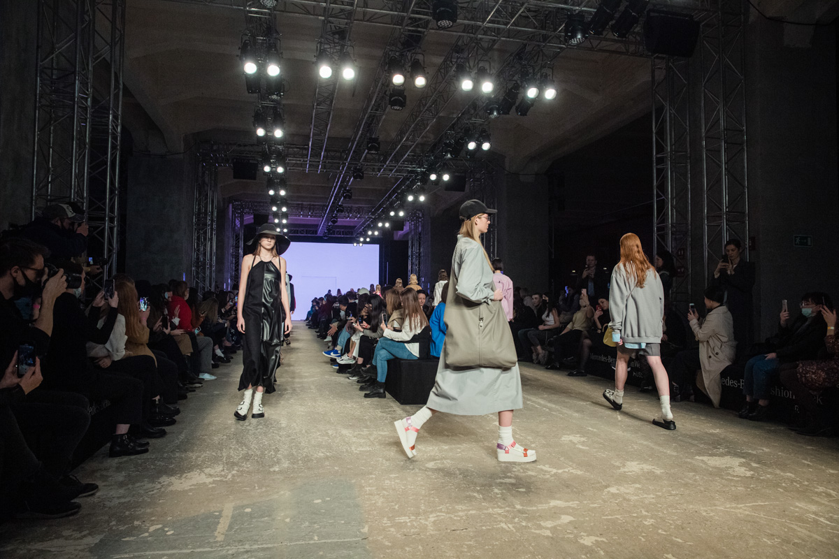 Яна Горохова - дизайнер локальной марки ICÔNE - представила свою коллекцию. Ее коллекция поучаствовала в Mercedes-Benz Fashion Week Russia. Благодаря чему стал возможен этот успех?