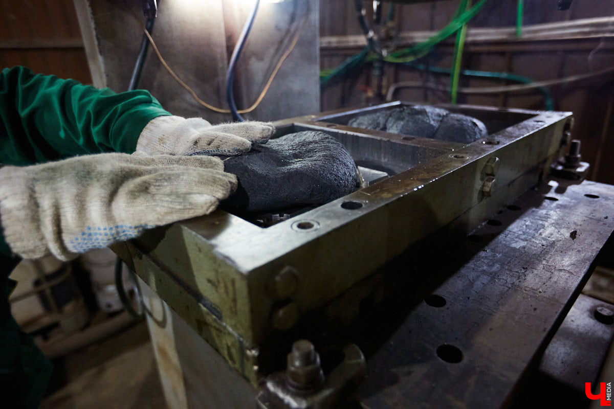 Как получается красивая мозаика из дробленого твердого пластика, зачем могут понадобиться 400-килограммовые кипы картона и что такое агломерат: «Ключ-Медиа» побывал на владимирской площадке, где мусор обретает вторую жизнь.