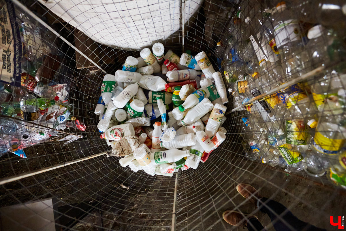 Как получается красивая мозаика из дробленого твердого пластика, зачем могут понадобиться 400-килограммовые кипы картона и что такое агломерат: «Ключ-Медиа» побывал на владимирской площадке, где мусор обретает вторую жизнь.