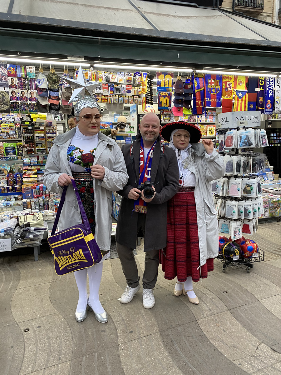 Владимирский фотограф Игорь Воробей давно «свой» в сфере туризма в Барселоне. Настолько, что когда популярная тревел-программа «Орел и Решка» решила снимать там один из выпусков юбилейного сезона со звездами первых величин, то они обратились за помощью именно к нему.
