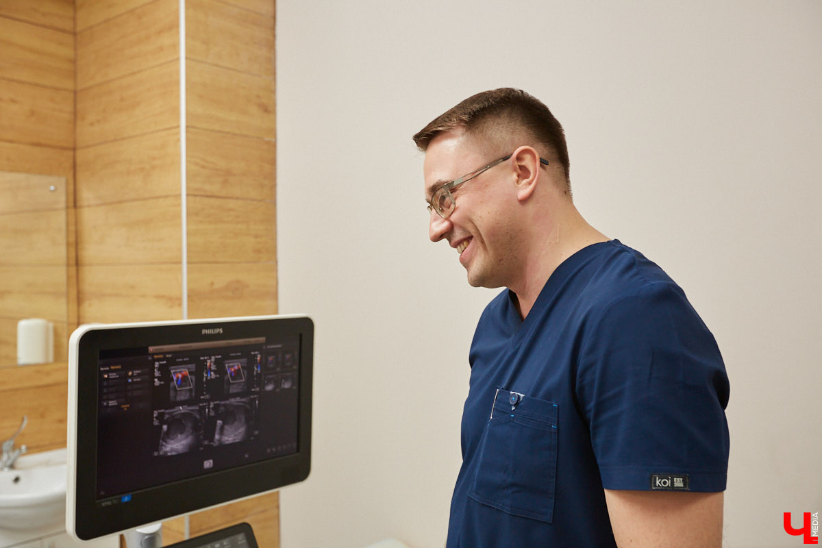 Использование менструальных чаш, вред от сексуального воздержания и флирт пациенток: все эти стереотипы «Ключ-Медиа» обсудил с врачом широкого профиля, гинекологом Сергеем Голяковым, задав ему несколько неудобных вопросов.