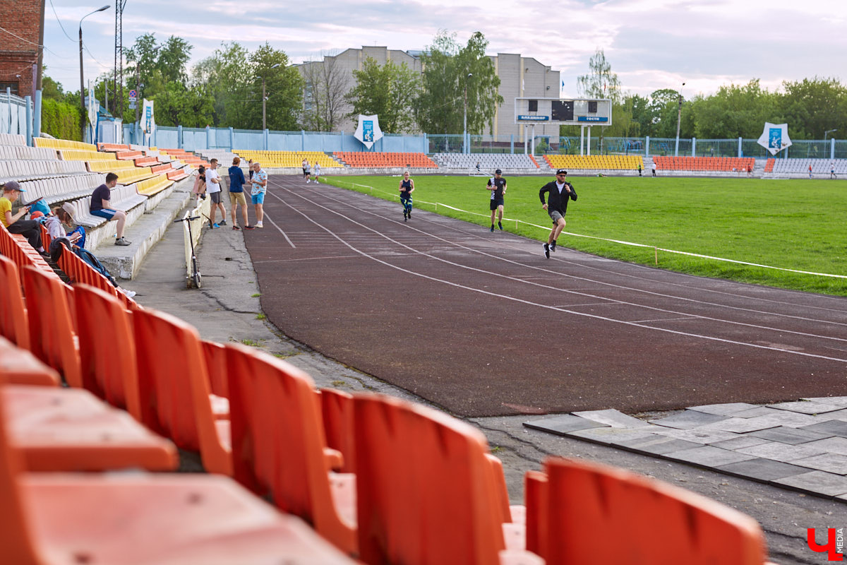Фитнес-клуб «Атмосфера» задумал интересную коллаборацию: вместе с клубом «I Love Running» они проведут подготовку бегунов к Владимирскому полумарафону. Среди «подопытных» — Виктория Силантьева и Тимофей Копылов.