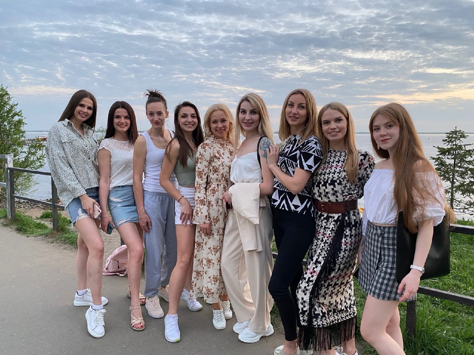 Надежде Пичуевой 35 лет, шестнадцать из которых она работает в местном филиале «Рослесозащиты» заместителем начальника информационно-аналитического отдела. Эта должность привела жительницу Владимира на конкурс красоты «Королева леса-2021».