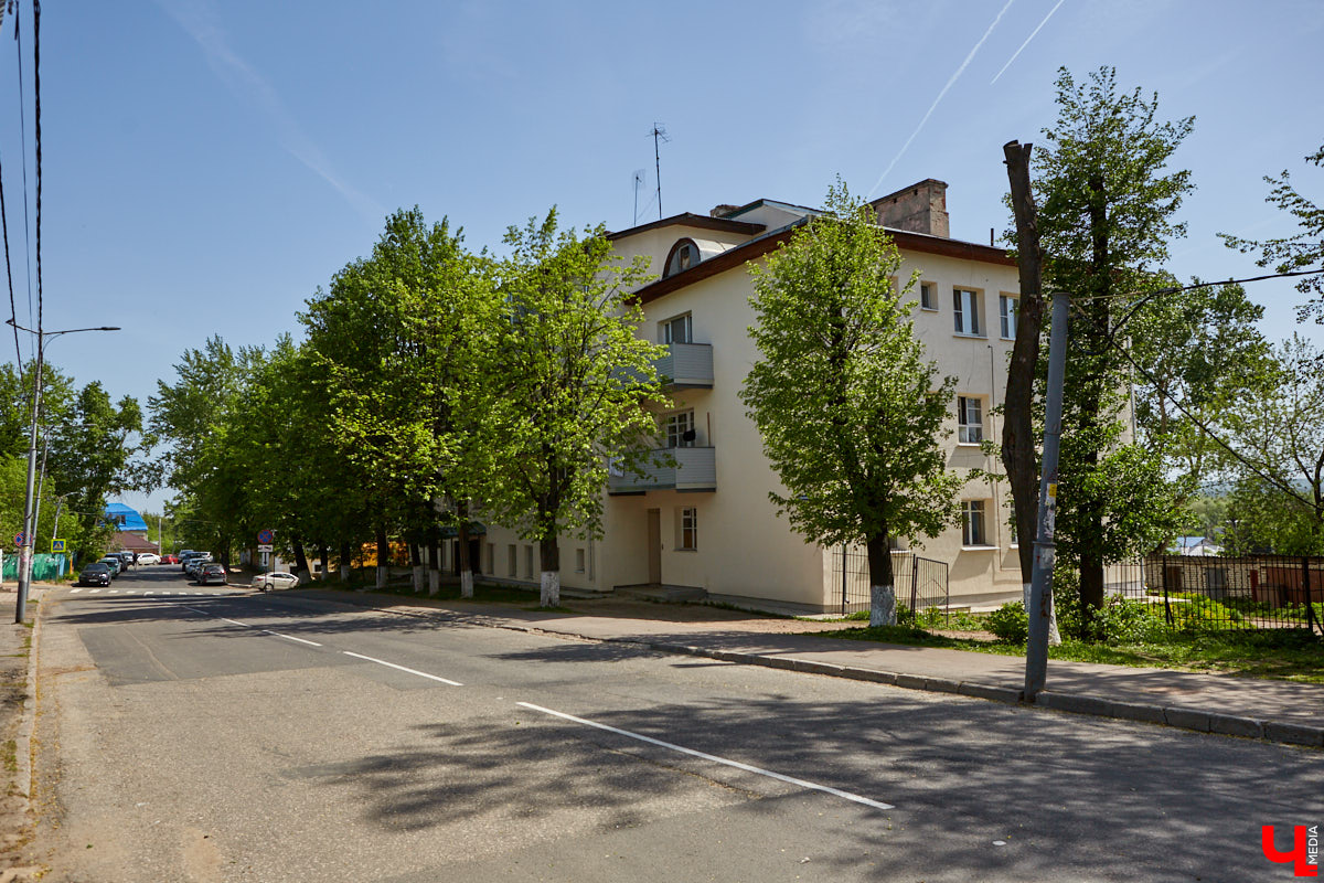 Особый подход к освещению, много стекла и геометрии: о конструктивизме как о стиле, формирующем систему нового быта, рассказала член Союза архитекторов России Людмила Басманова. А «Ключ-Медиа» собрал топ-7 местных зданий-примеров.