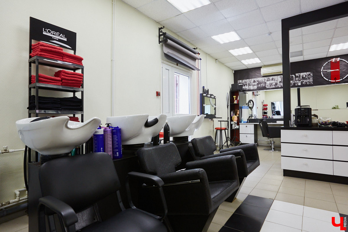 Какие связи помогут попасть в команду стилистов «Модного приговора»? На этот и другие вопросы подробно отвечает парикмахер Магир Джафаров.