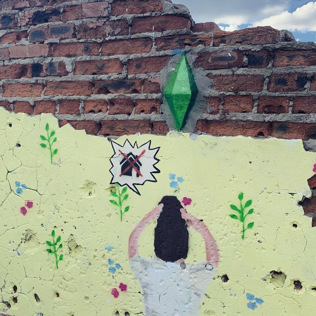 Новая работа владимирского райтера, которую непросто отыскать. Ищем разрушенный домик нарисованного сима по дороге в Загородный парк.