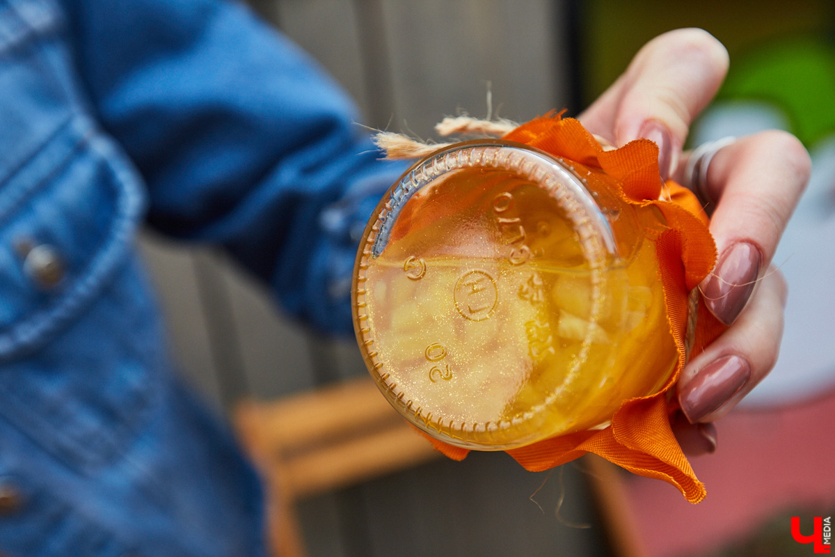 Четыре с половиной килограмма торта, золотое варенье, швейцарские «драники», завтрак от Будды. Знакомимся с блюдами, которые владимирцы представили на «Ресторанном дне» — мероприятии кулинарных открытий.