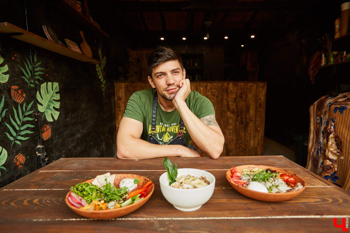 Четыре с половиной килограмма торта, золотое варенье, швейцарские «драники», завтрак от Будды. Знакомимся с блюдами, которые владимирцы представили на «Ресторанном дне» — мероприятии кулинарных открытий.