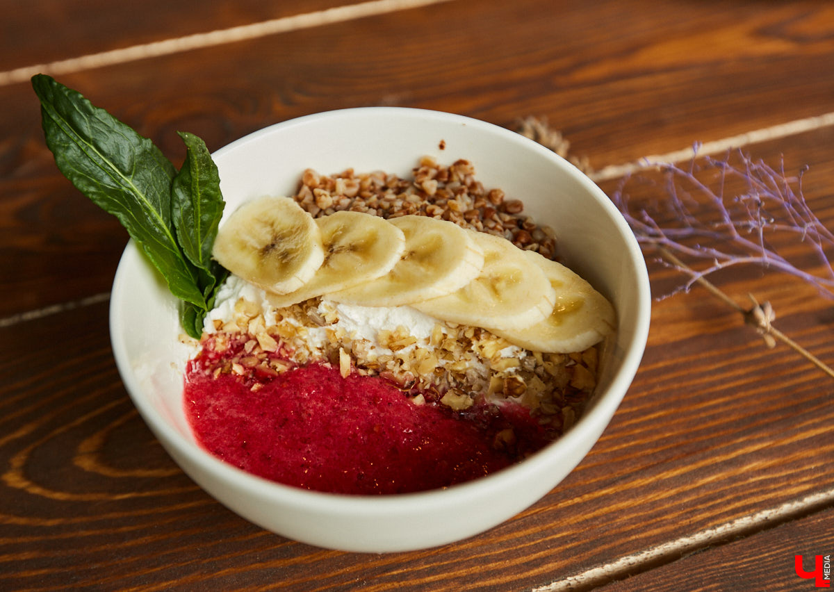 Четыре с половиной килограмма торта, золотое варенье, швейцарские «драники», завтрак от Будды. Знакомимся с блюдами, которые владимирцы представили на «Ресторанном дне» — мероприятии кулинарных открытий.