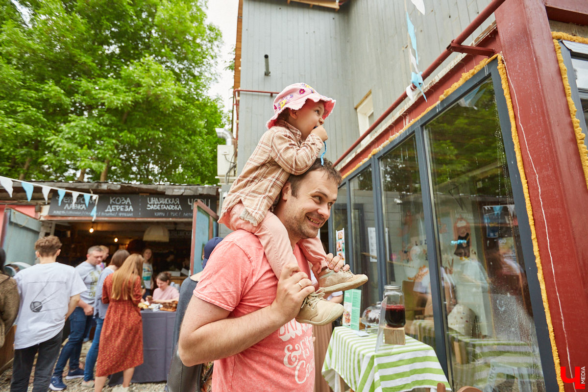 Четыре с половиной килограмма торта, золотое варенье, швейцарские «драники», завтрак от Будды. Знакомимся с блюдами, которые владимирцы представили на «Ресторанном дне» — мероприятии кулинарных открытий.