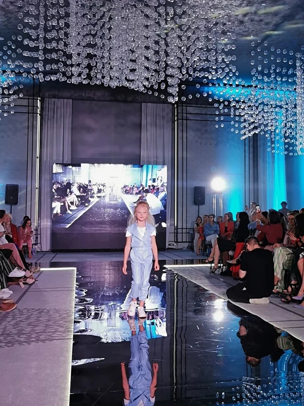 Владимирский дизайнер Наталья Рязанова побывала вместе со своими юными моделями на Неделе моды «Volga Fashion Week» в Казани.