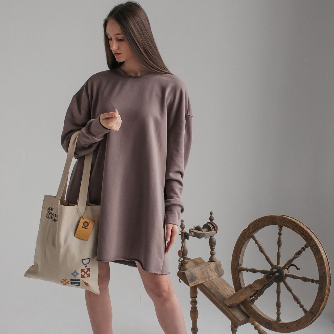 Одежда может содержать в себе гораздо больше смысла, чем модный месседж. Это еще раз доказали создатели нового проекта «Для почитателей одежды».