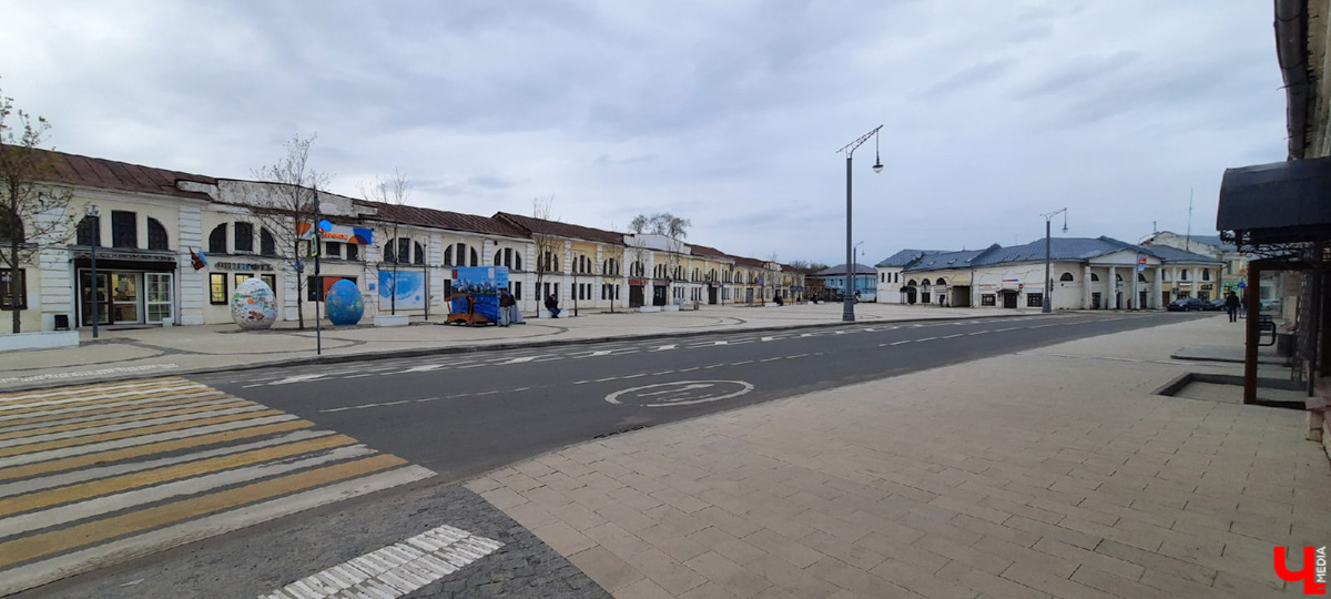 Впереди выходные, а значит, можно придумать мини-путешествие. Очередной проверенный нами вариант - Ростов Великий.