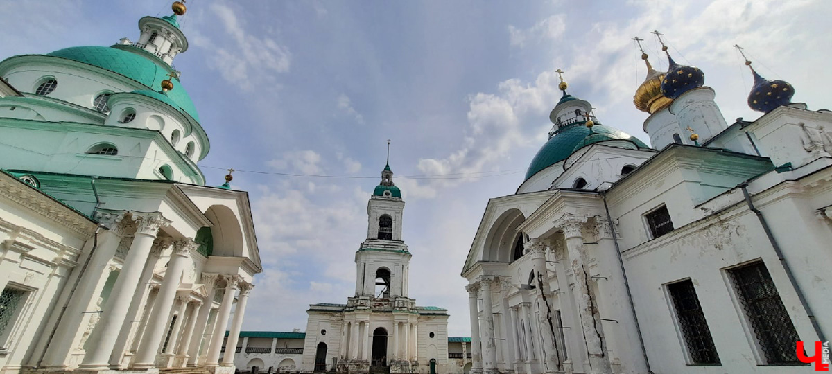 Впереди выходные, а значит, можно придумать мини-путешествие. Очередной проверенный нами вариант - Ростов Великий.
