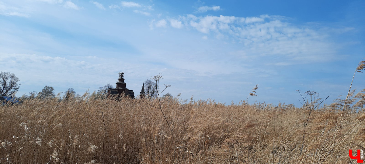 Впереди выходные, а значит, можно придумать мини-путешествие. Очередной проверенный нами вариант - Ростов Великий.