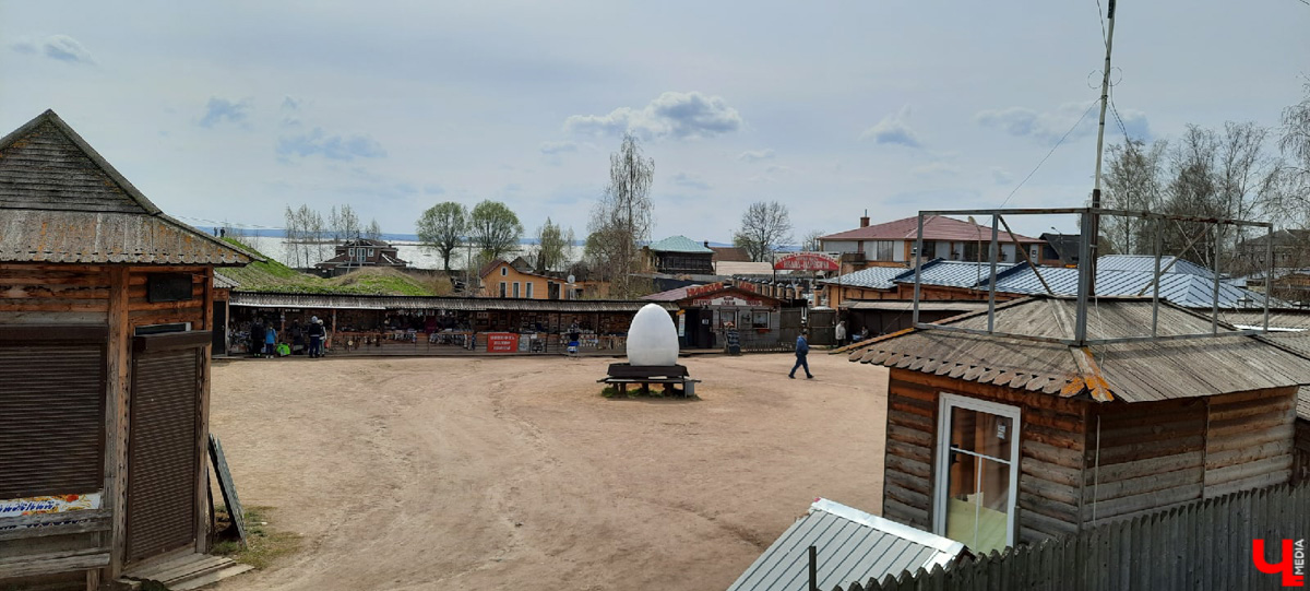 Впереди выходные, а значит, можно придумать мини-путешествие. Очередной проверенный нами вариант - Ростов Великий.