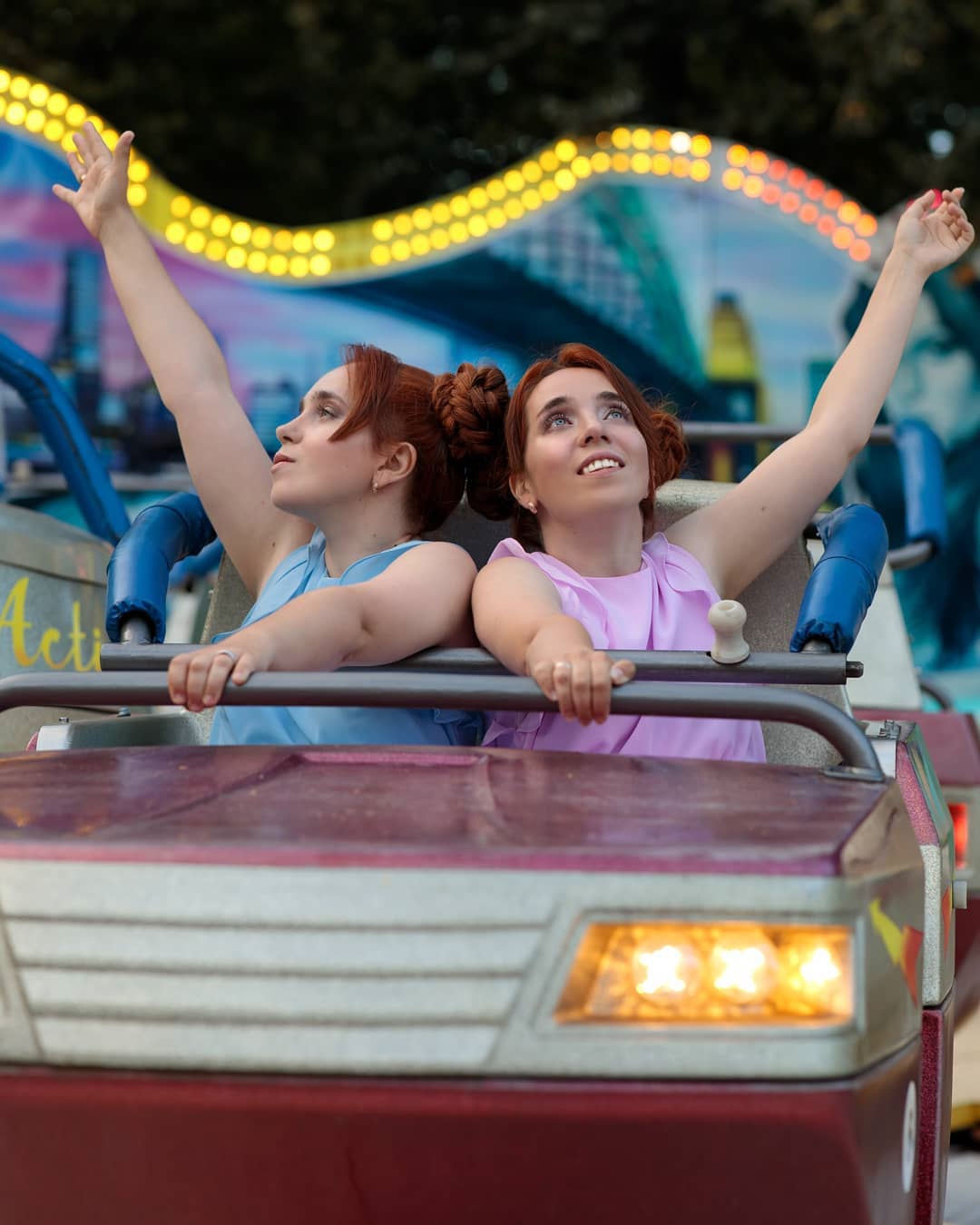 В прошлом году актрисы сестры Каратыгины анонсировали свое участие в новом Youtube-проекте Иды Галич «FAKE не FAKE». Долгожданный выпуск с владимирскими участницами в сети! Кому же достанется бриллиант стоимостью в полмиллиона?