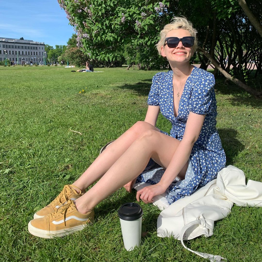 Поездки в Калининград и Петербург, танец в песках, выступление на «Уральских пельменях» и прыжок с парашютом: первый летний уикенд некоторых владимирцев прошел весьма насыщенно!