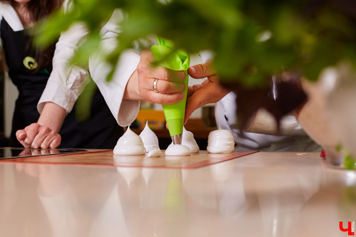 Екатерина Гуцаленко давно мечтала узнать классический вкус десерта «Павлова», а оказалась участником кулинарного эксперимента.