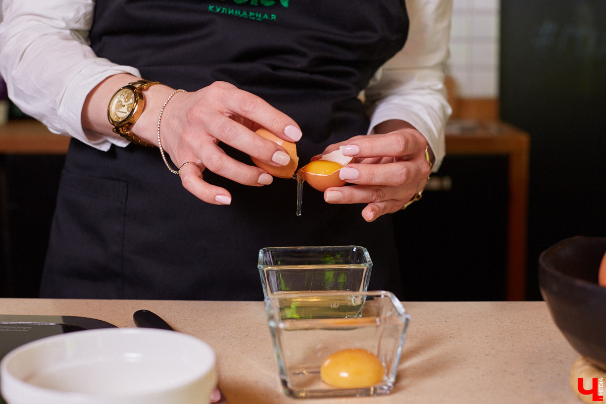 Екатерина Гуцаленко давно мечтала узнать классический вкус десерта «Павлова», а оказалась участником кулинарного эксперимента.