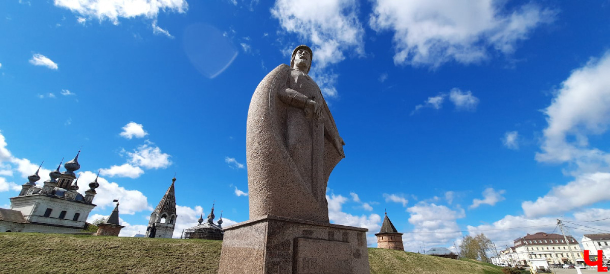 Чем занять выходной? Например, можно отправиться в Юрьев-Польский. У нас под боком стоит древний и интересный город, стоит там побывать!