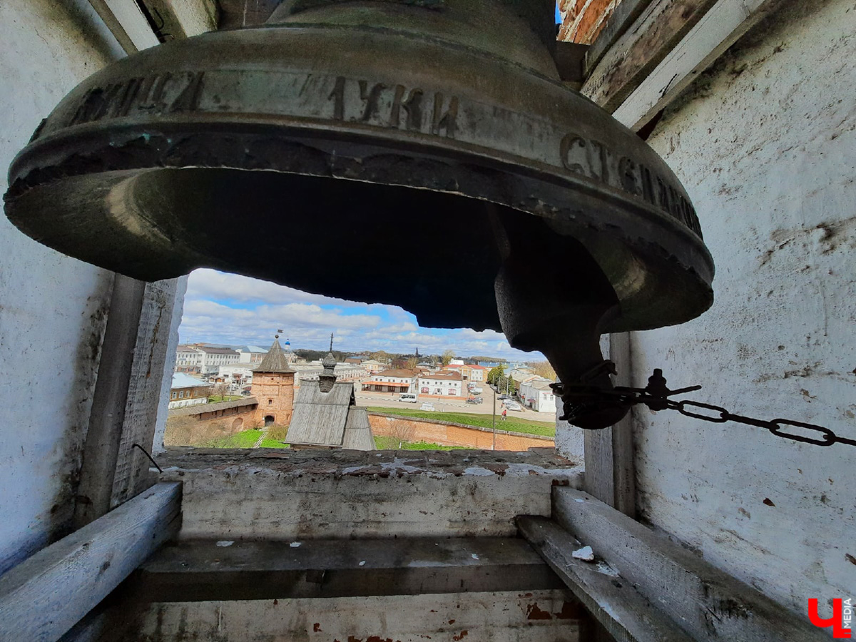 Чем занять выходной? Например, можно отправиться в Юрьев-Польский. У нас под боком стоит древний и интересный город, стоит там побывать!