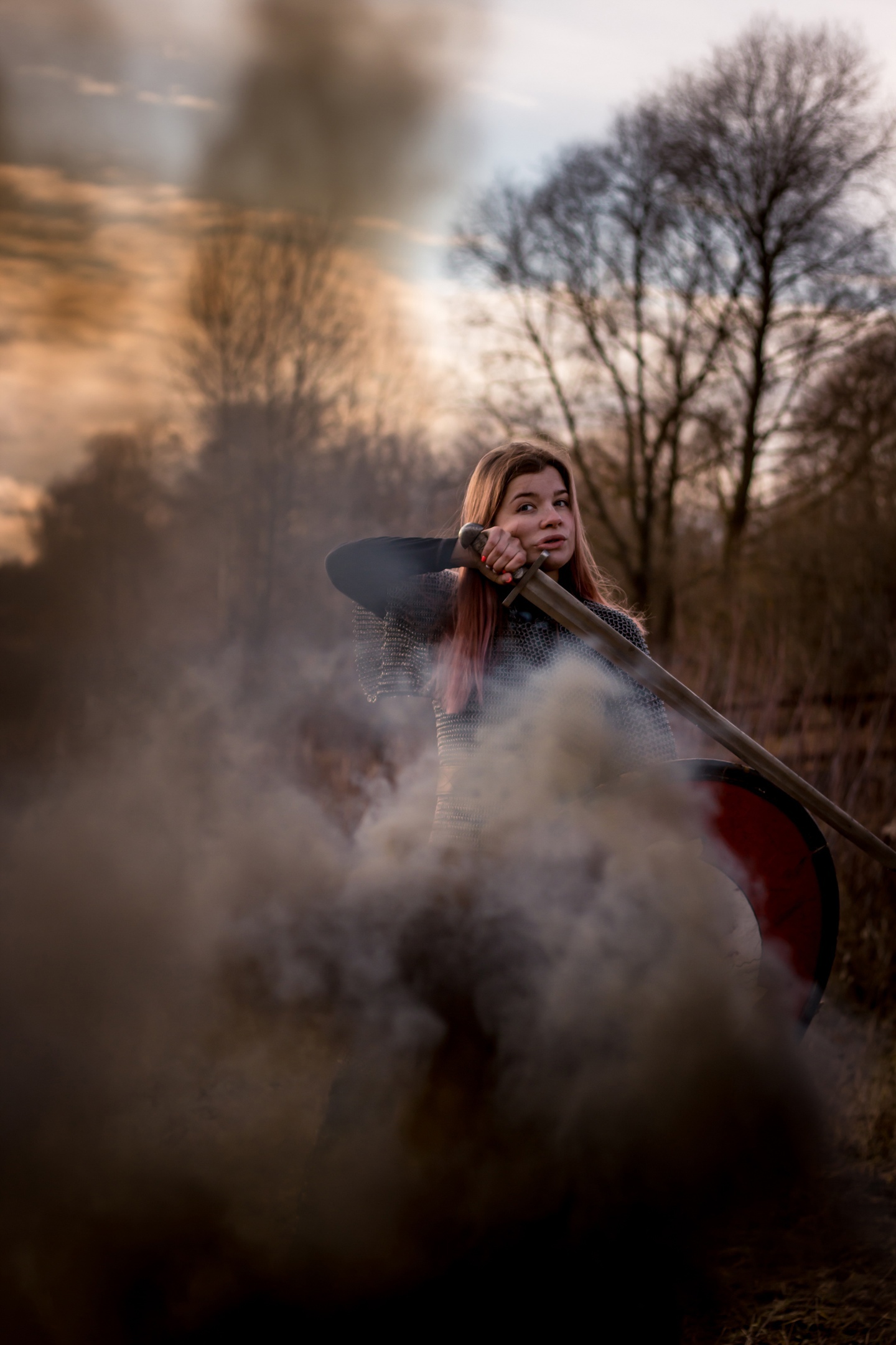 Разве преподаватель может снимать ужасы? Владимирский фотограф Алина Филатова доказывает это своим творчеством и объясняет, почему в каждом человеке живет древняя магия.