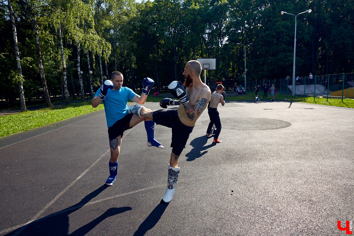 Первое правило бойцовского клуба: никому не рассказывать о бойцовском клубе. Возьмем на себя смелость его нарушить. Поведаем вам, чем владимирский отличается от кинематографического