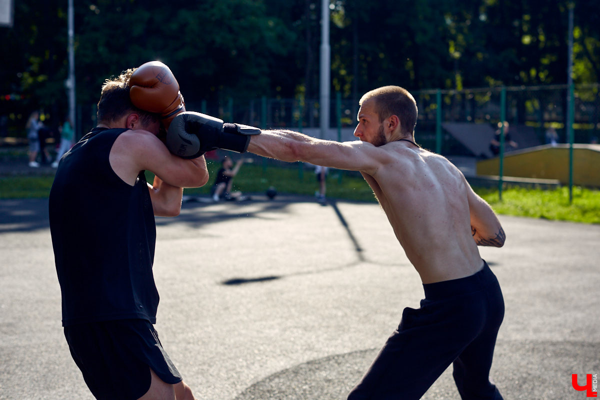 Первое правило бойцовского клуба: никому не рассказывать о бойцовском клубе. Возьмем на себя смелость его нарушить. Поведаем вам, чем владимирский отличается от кинематографического