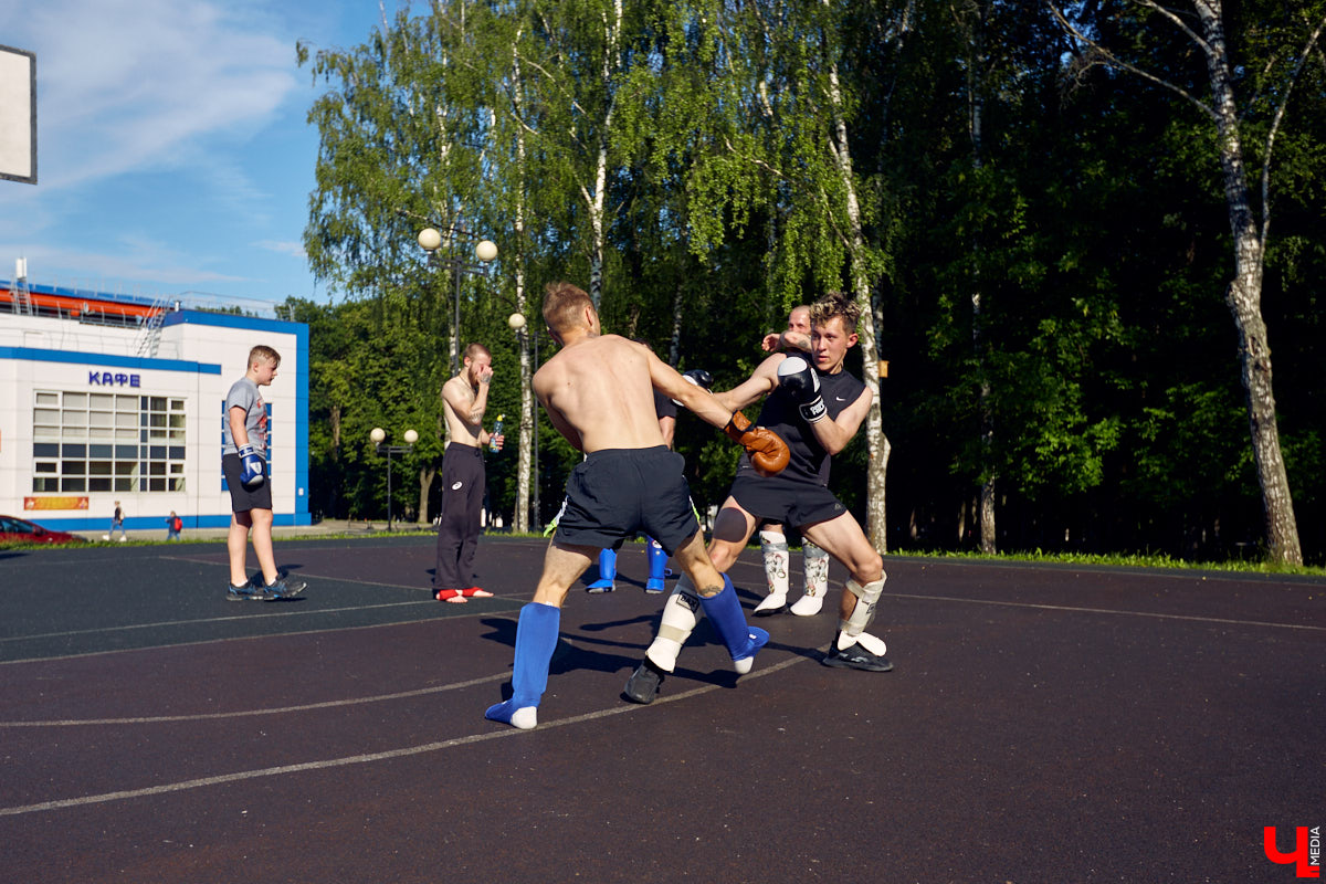 Первое правило бойцовского клуба: никому не рассказывать о бойцовском клубе. Возьмем на себя смелость его нарушить. Поведаем вам, чем владимирский отличается от кинематографического