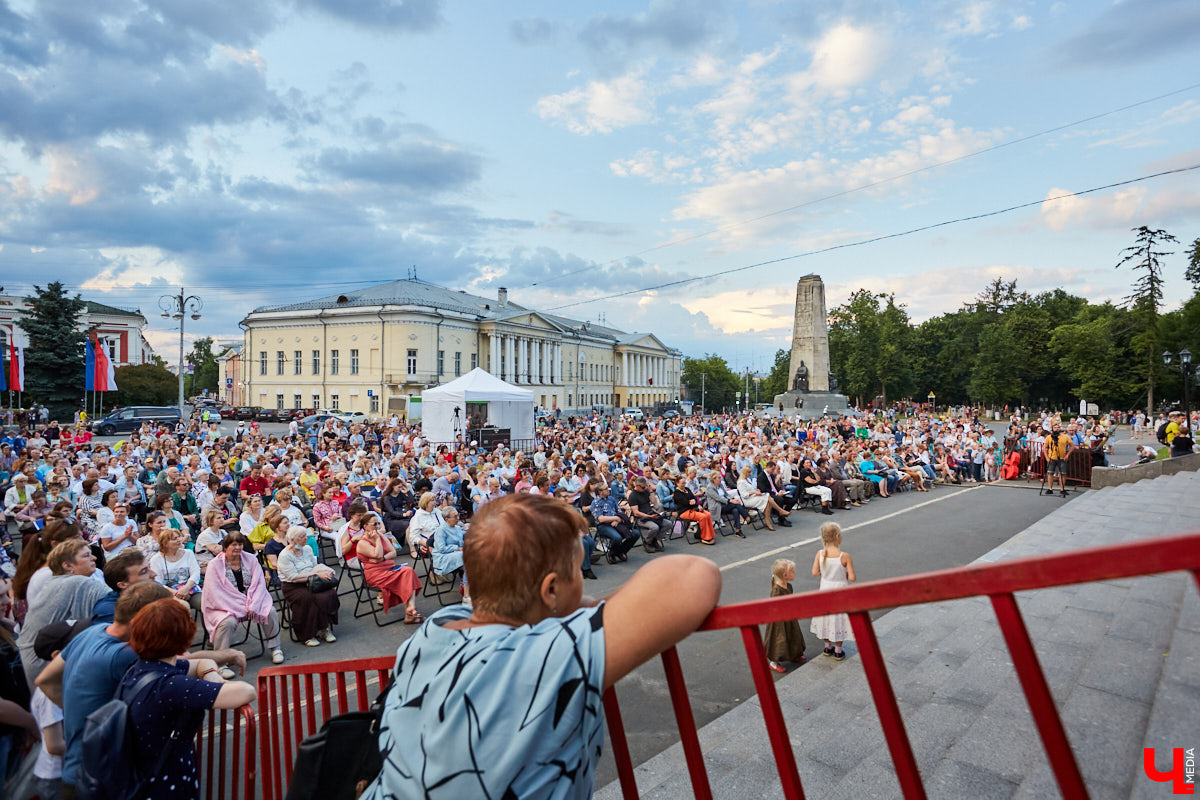 Фестиваль-путешественник «Музыкальная экспедиция» прошел в нашем регионе уже в 8-й раз. Форум побывал в необычных уголках края и собрал более 7000 слушателей. Делимся с вами итогами, отзывами и фотографиями с завершающего серию мероприятий национального проекта «Культура» концерта