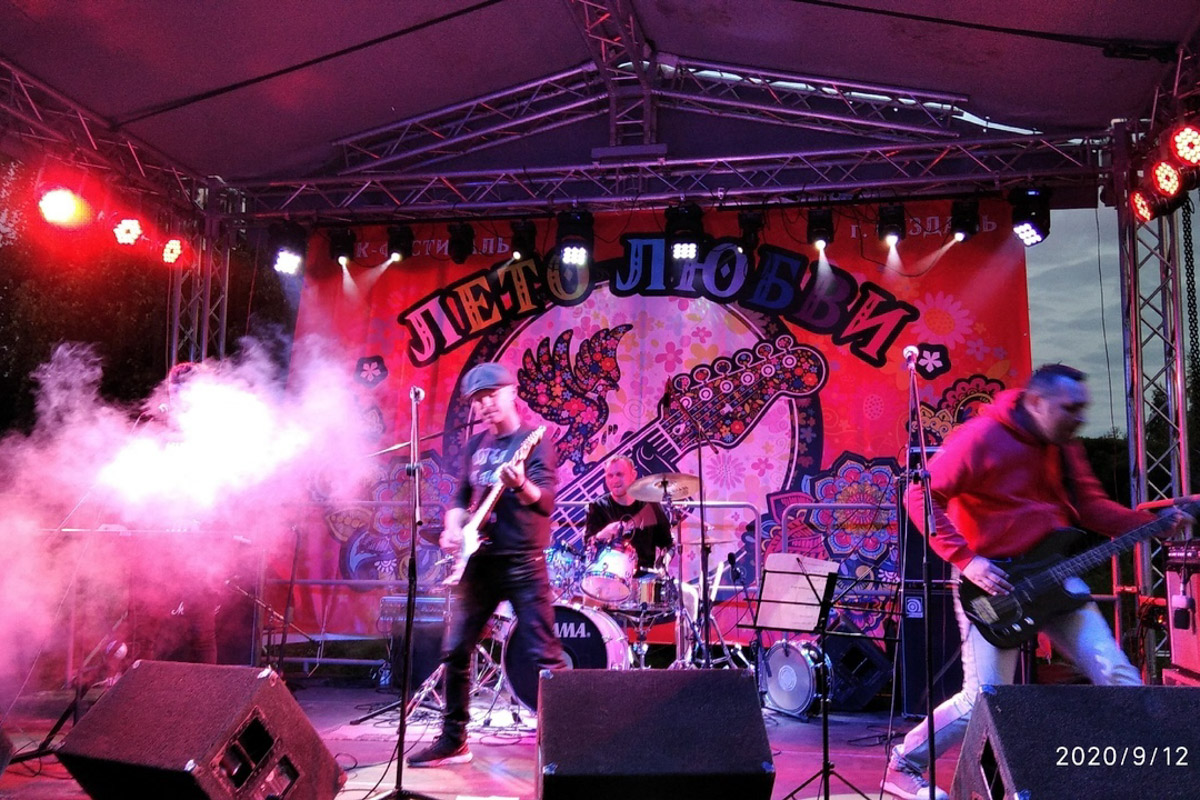 «Лето любви» — рок-фестиваль, который проведут уже во второй раз. Сергей Миляев рассказал, каким будет «новый Вудсток» и чем он привлечет олдов и молодежь?