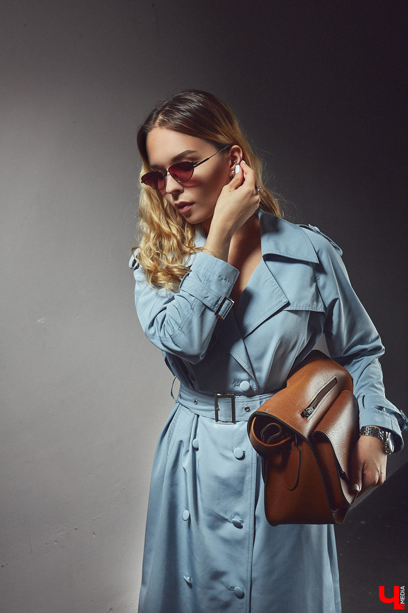 О том, как в одном гардеробе уживаются вместе и удобные вещи для репетиций, и элегантные наряды для офиса, и чувственные аутфиты для выхода в свет, рассказала актриса ковровского народного театра Алина Казимова