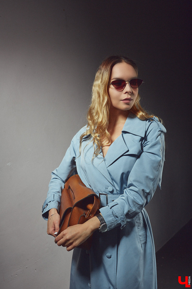 О том, как в одном гардеробе уживаются вместе и удобные вещи для репетиций, и элегантные наряды для офиса, и чувственные аутфиты для выхода в свет, рассказала актриса ковровского народного театра Алина Казимова