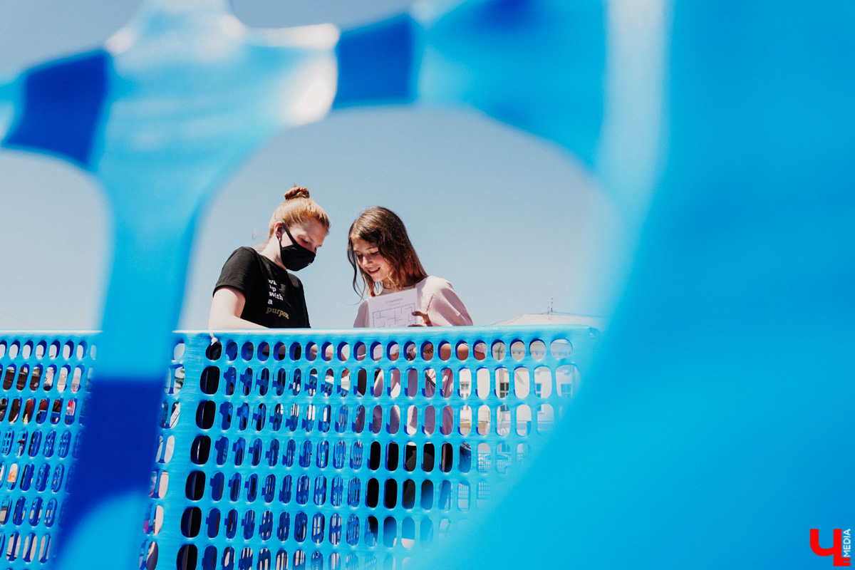 Ежегодный спортивный фестиваль «Богатырские игры-2021» отгремел за один день, зато какой насыщенный! Наслаждаемся рекордами владимирских богатырей; узнаем, как безболезненно стать рыцарем и как любители тренироваться три раза в неделю становятся чемпионами.