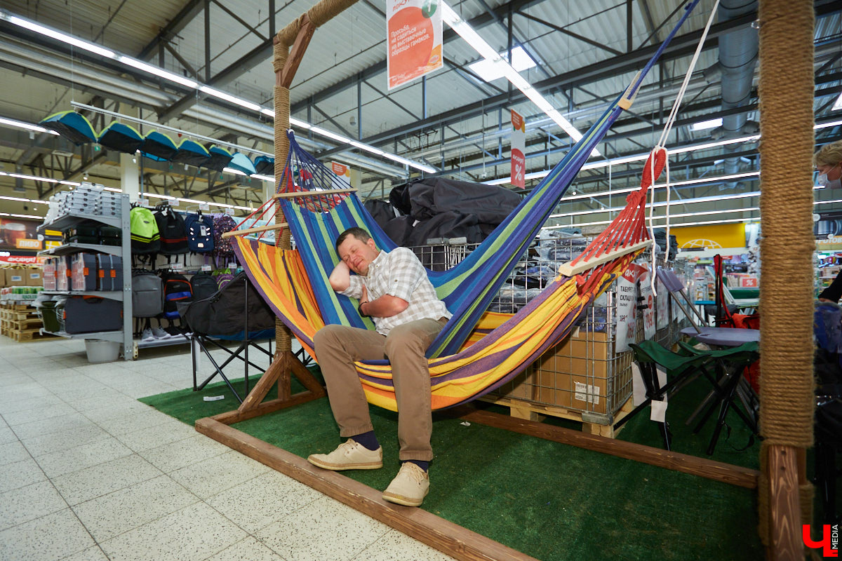 Знаток молока Максим Емелин из ковровского СХП «Муравия» приготовил классическую грузинскую сырную лепешку ачарули.